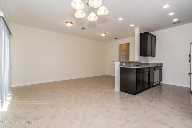 Building Photo - 129 Moultrie Village Ln