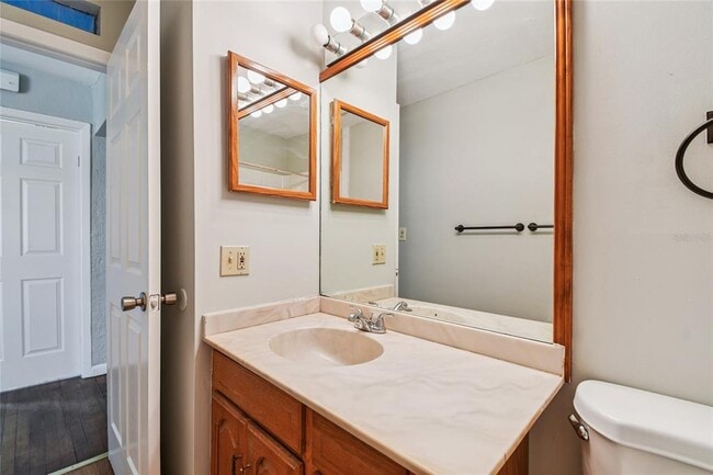 Building Photo - 751 Southwest Boulevard N