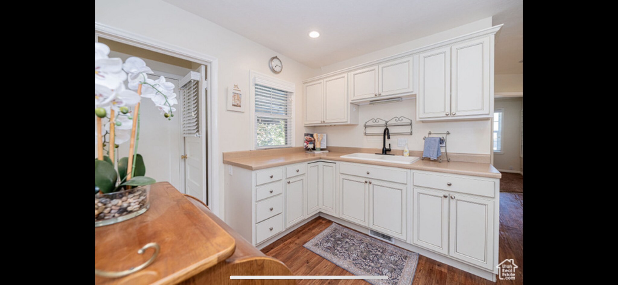 Building Photo - 355 N 400 E