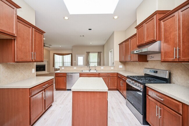 Building Photo - 6942 Hamilton Falls Ln