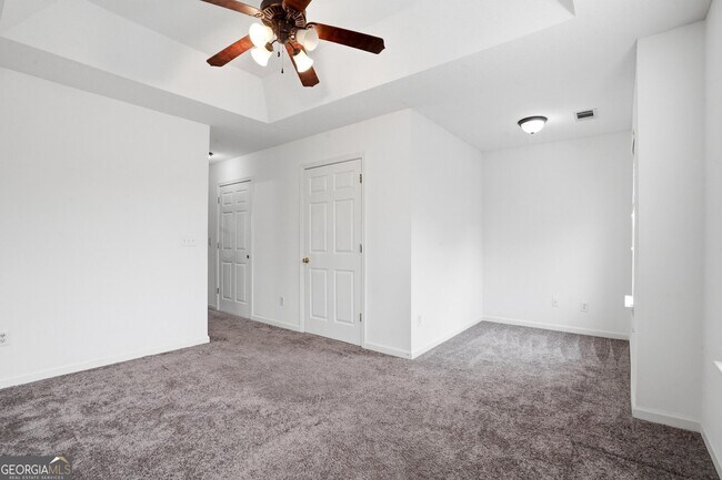 Building Photo - 5497 Festival Ave