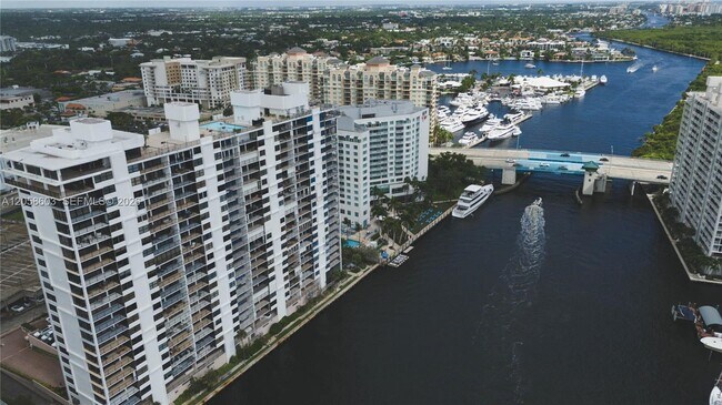 Building Photo - 936 Intracoastal Dr