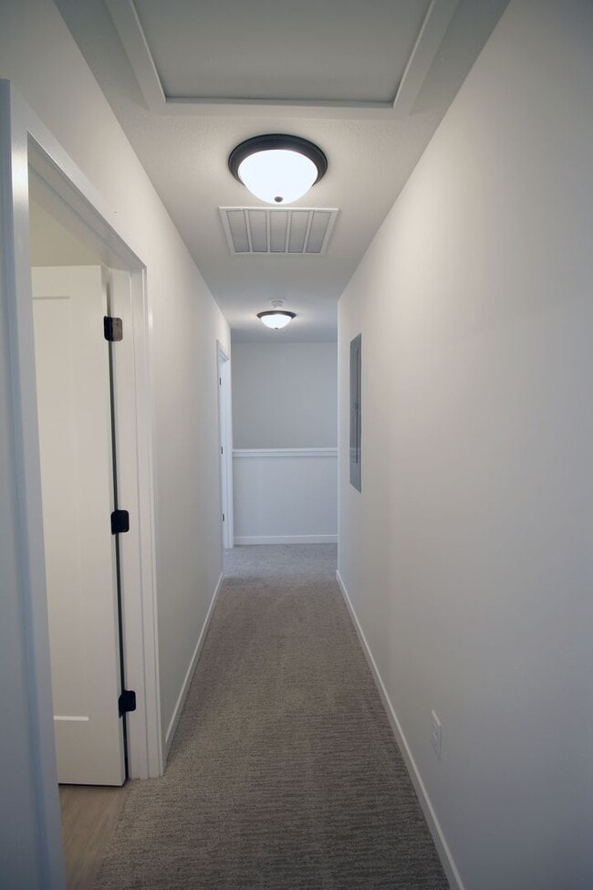 Building Photo - 2324 Lovie Ln