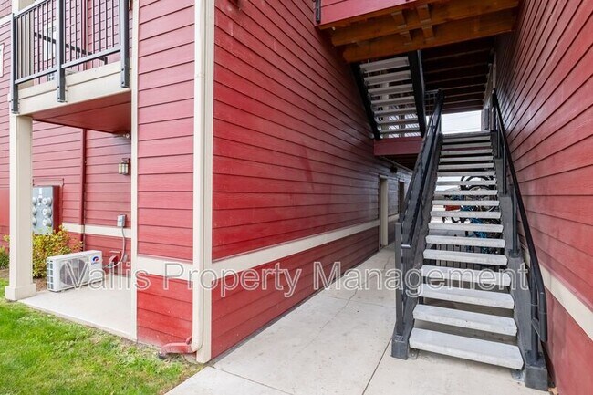 Building Photo - 13001 S Crompton Lane