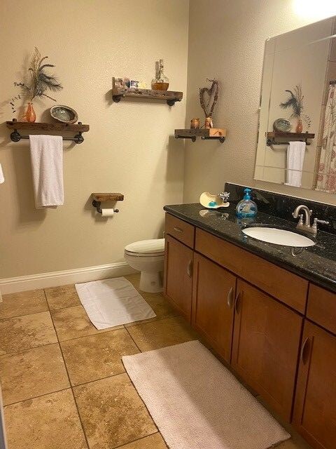 Front full bath - 1803 26th St