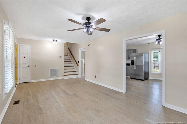 Building Photo - 1931 Daphne Cir