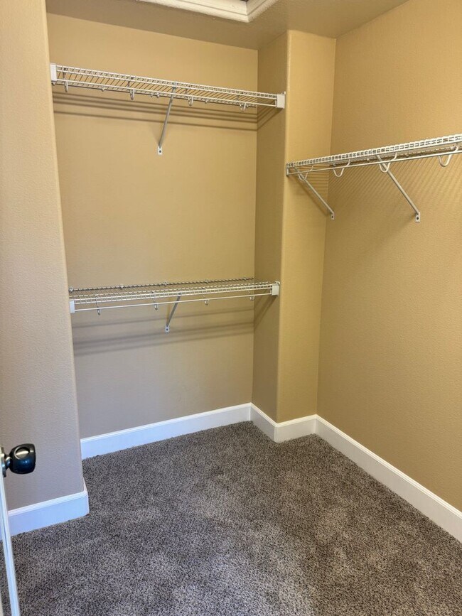 Building Photo - Beautiful South Reno Home!