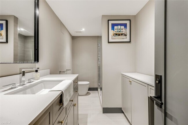 Building Photo - 2 br, 2 bath Condo - 20 Island Ave Apt 718