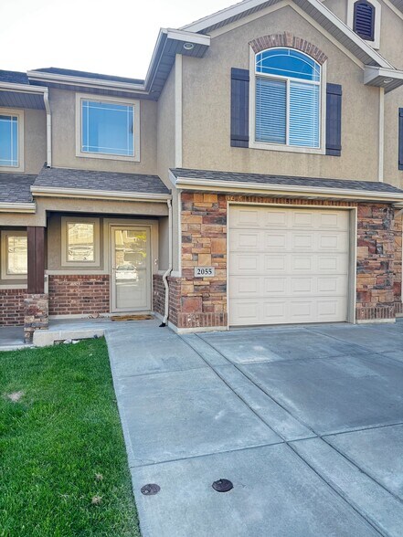 Building Photo - 2055 Evans Cove Loop