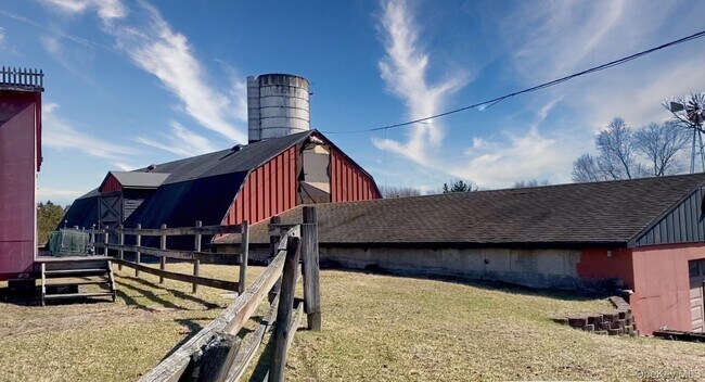 Building Photo - 565 Prosperous Valley Rd