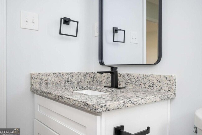 Building Photo - 3801 Hogan Rd SW