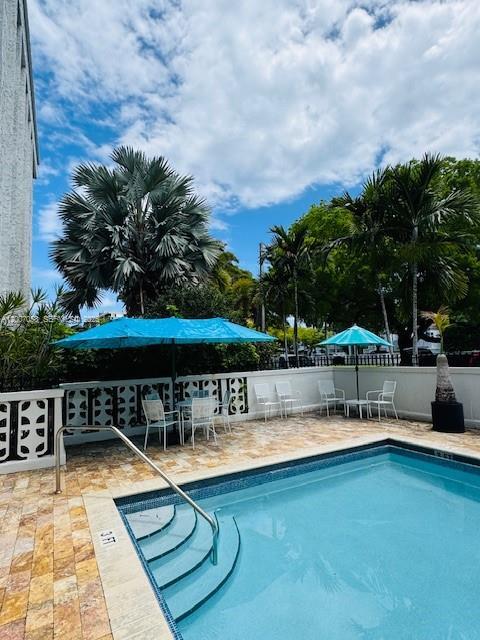 Building Photo - 2425 NE 135th St