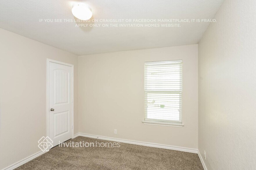 Building Photo - 9203 Savoy Sands