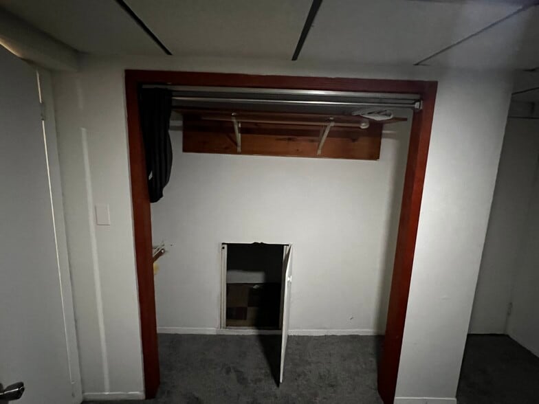 Building Photo - 225 Travis Ave