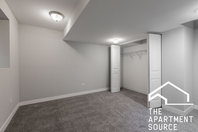 Building Photo - 3210 S May St