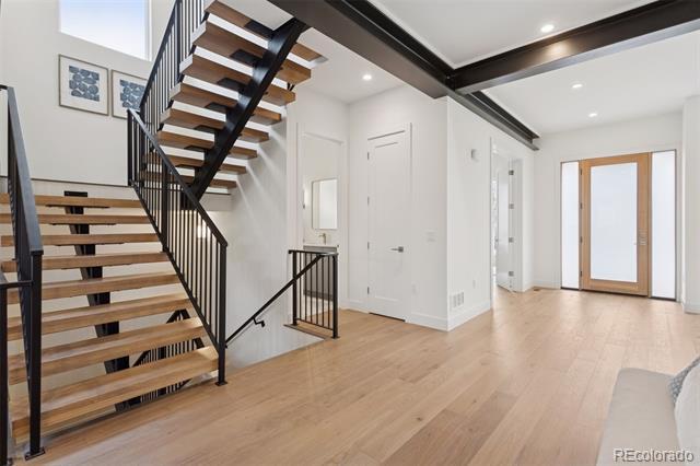 Building Photo - 1117 S Madison St