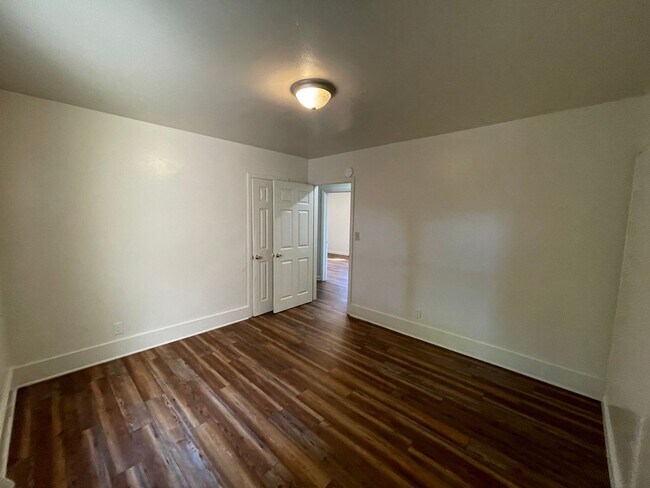 Building Photo - 107 Felter St