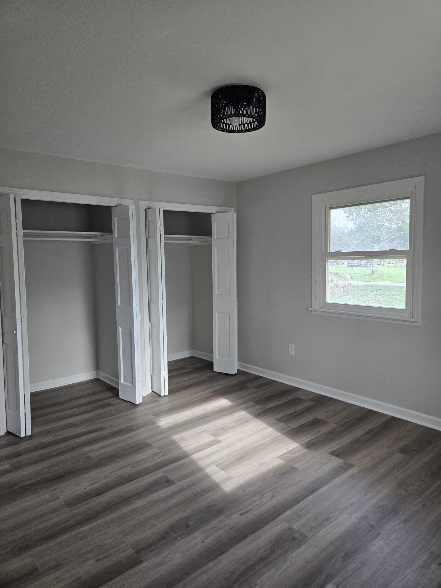 Building Photo - 10000 OH-736