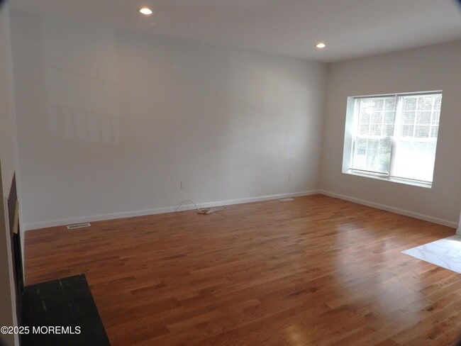 Building Photo - 154 Yarmouth Ct