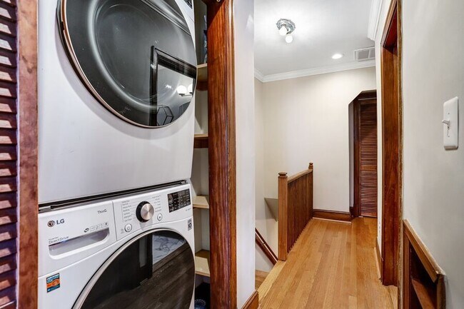 Building Photo - 5012 3rd St NW