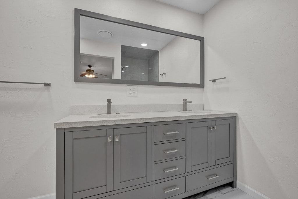 Building Photo - 403 Palo Duro Dr