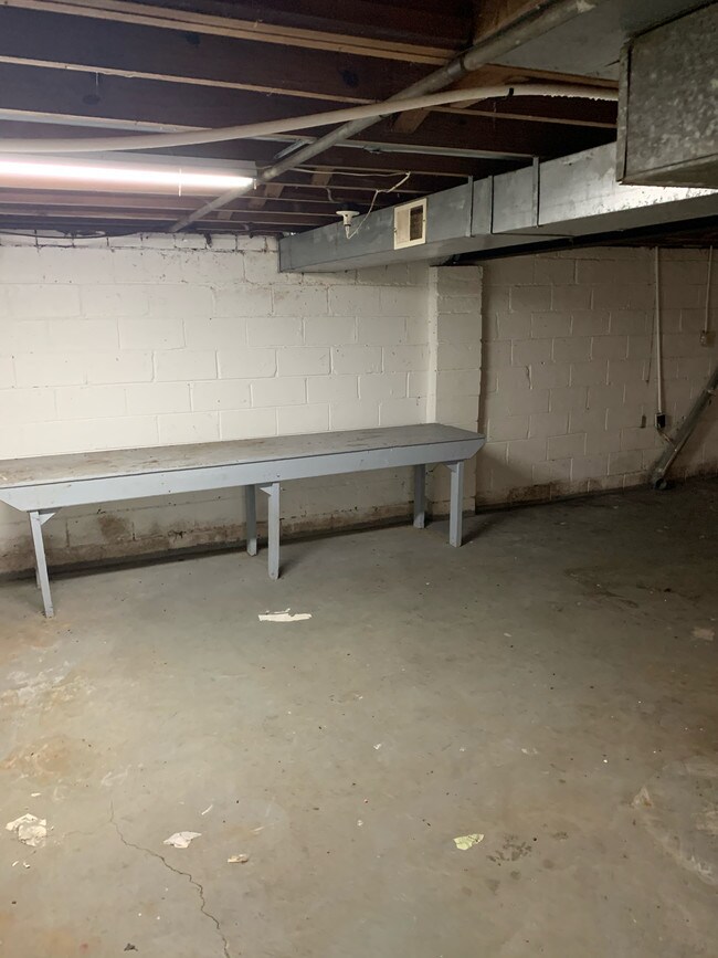 Building Photo - 19516 Trinity St