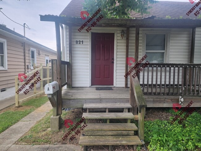 Primary Photo - 821 Stanley Ave