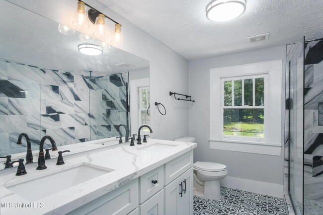 Building Photo - Beautiful 4-Bedroom, 3.5 Bathroom for Rent
