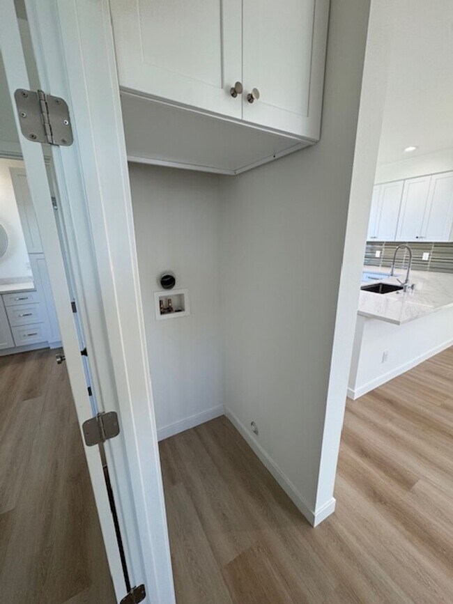 Building Photo - 6170 Briercrest Ave