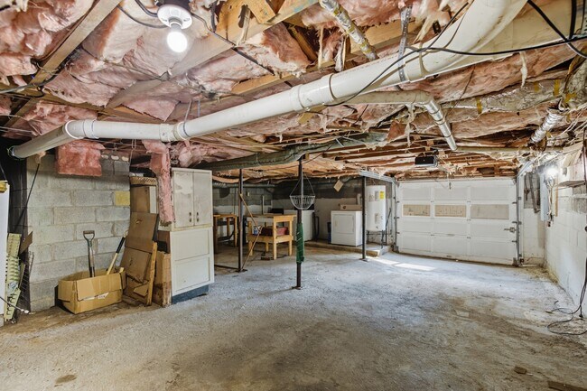Building Photo - 139 Druid Dr
