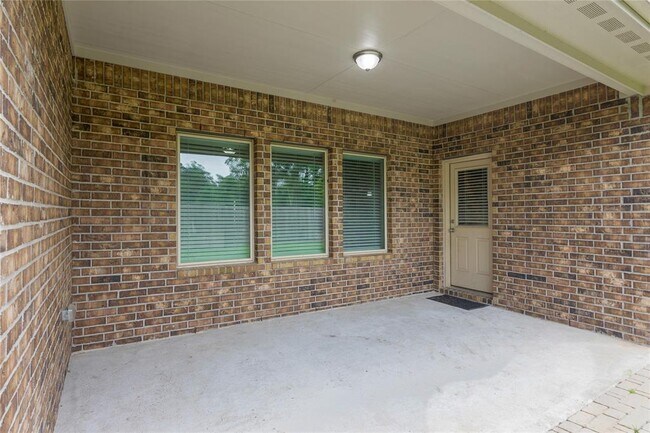 Building Photo - 30815 Berkshire Downs Dr