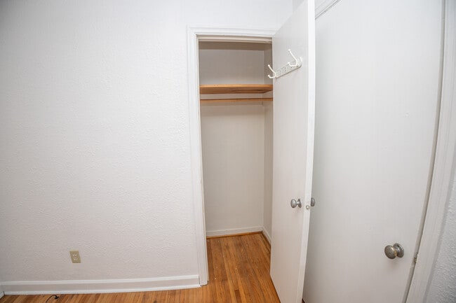 Building Photo - 121 Bolton Dr