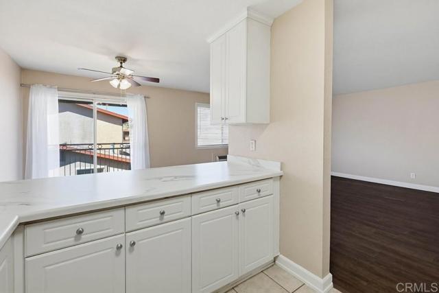 Building Photo - 1025 Estes St