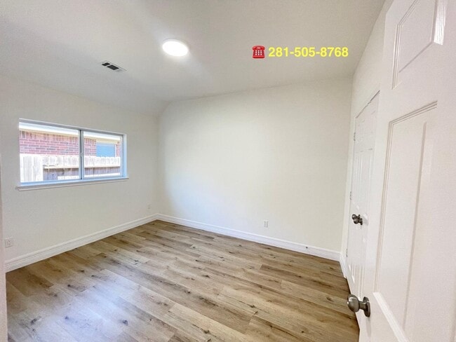 Building Photo - 7510 Golden Thistle Ln