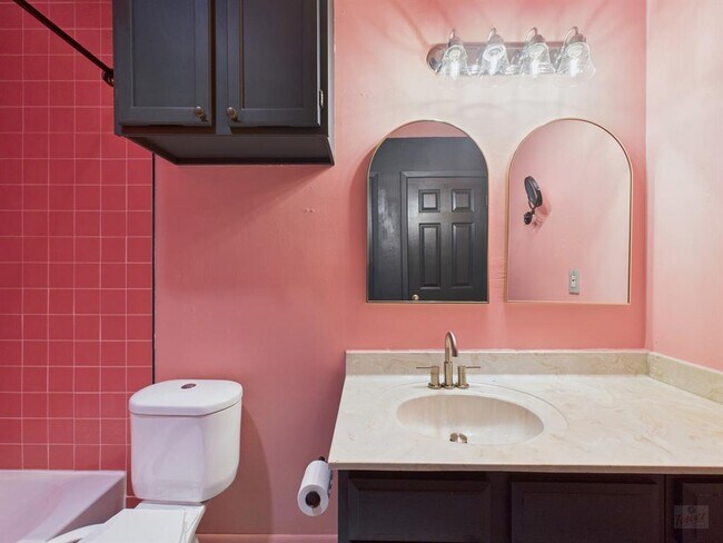 Building Photo - 3839 Dry Creek Dr