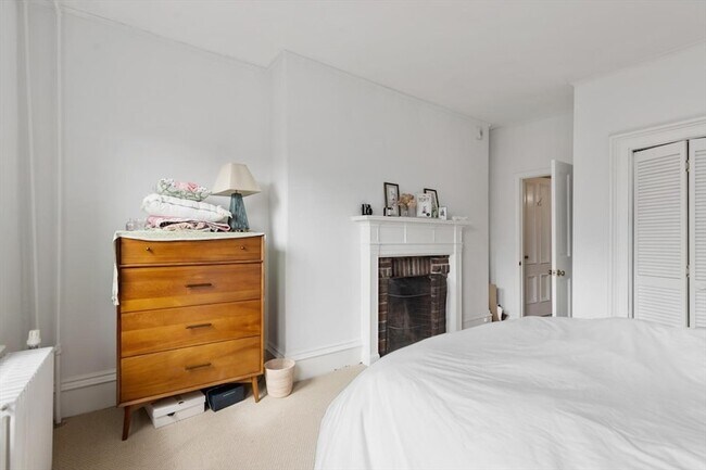 Building Photo - 86 Marlborough St