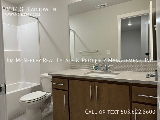 Building Photo - 3314 SE Farrow Ln