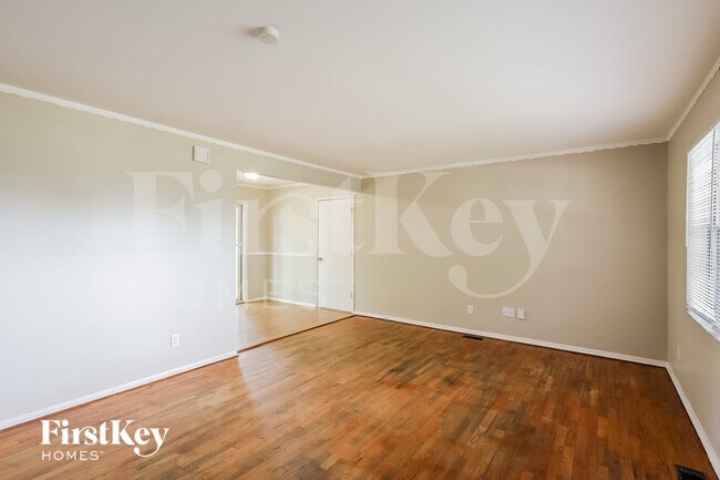 Building Photo - 3618 Ferncliff Ave