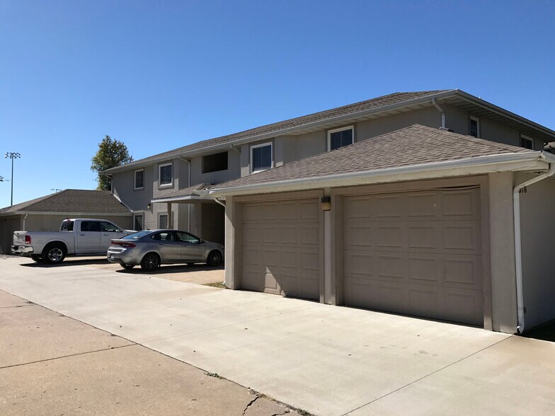 Building Photo - Arrowhead