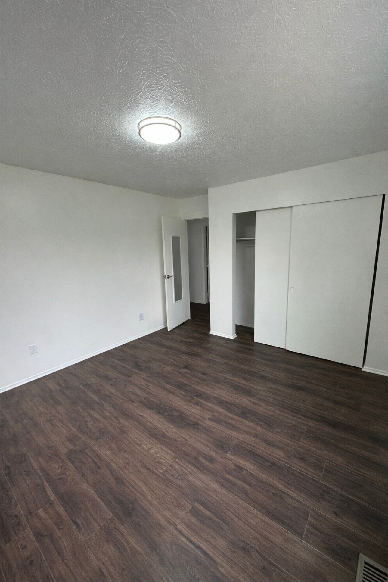 Building Photo - 3873 Millstone Rd