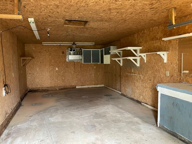 Building Photo - Three Bedroom Home in Gastonia