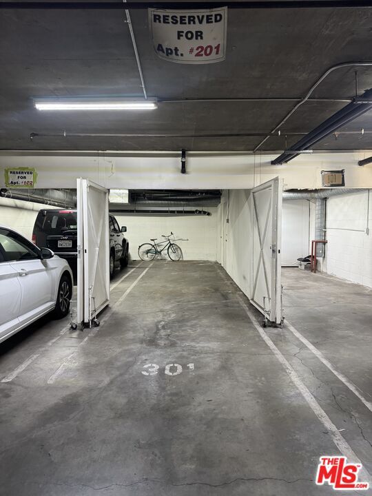 Building Photo - 11735 Dorothy St