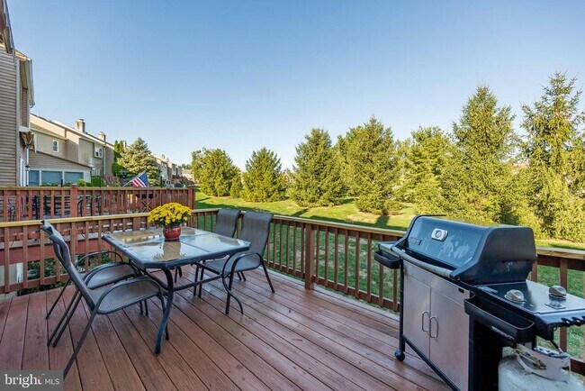 Building Photo - 3930 Gatehouse Lane
