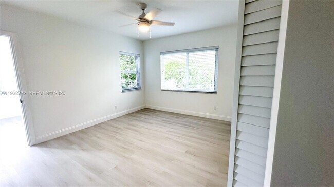 Building Photo - 2240 SW 16th Ct