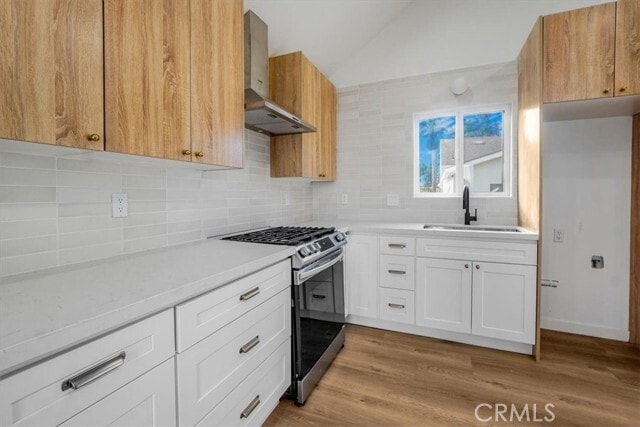 Primary Photo - 869 E Howard St