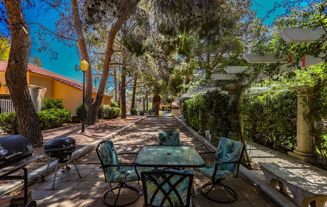 Building Photo - Age Restricted, 55+, 3 Bedroom Condo In Gu...