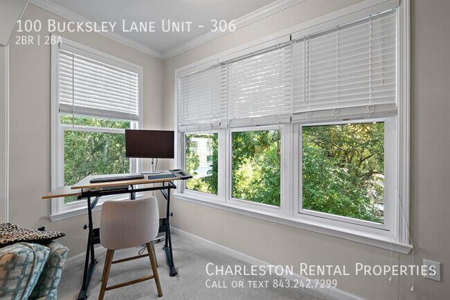 Building Photo - 100 Bucksley Ln