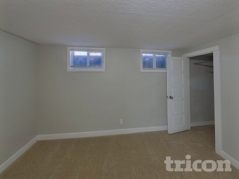 Building Photo - 1209 Capulin Dr