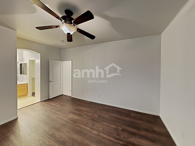 Building Photo - 3638 E Janelle Way