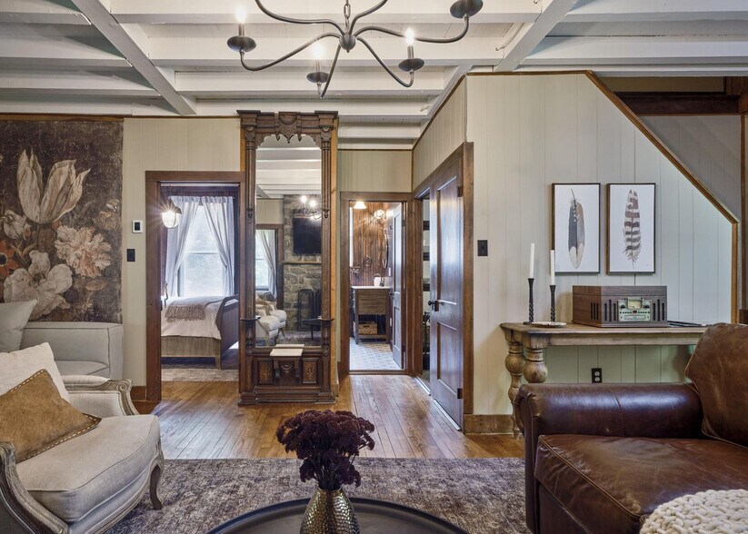 Building Photo - 3169 Spruce Cabin Rd